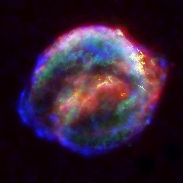 Three Great Eyes on Kepler Supernova   Remnant